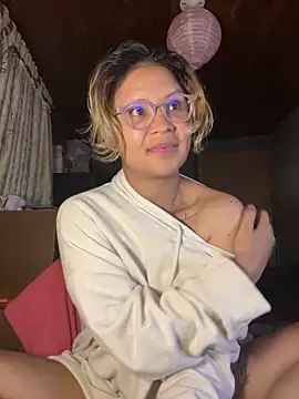 Snapshot of Hathorlove chatting on October 4, 2025, 10:24 am Hathorlove online show from October 4, 2025, 10:24 am