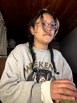 Snapshot of Hathorlove chatting on October 13, 2025, 3:17 am Hathorlove online show from October 13, 2025, 3:17 am