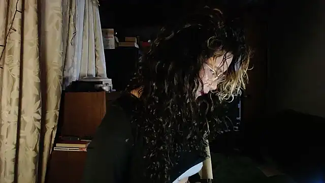 Hathorlove online show from November 10, 2025, 11:04 pm