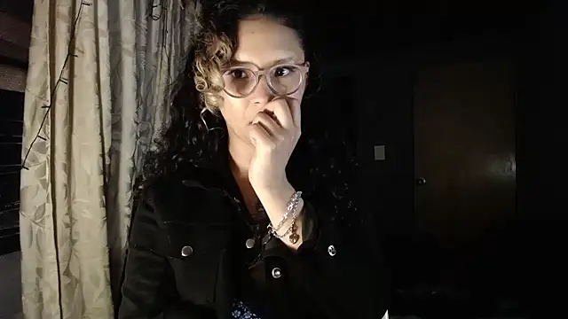 Hathorlove online show from November 13, 2025, 2:54 am