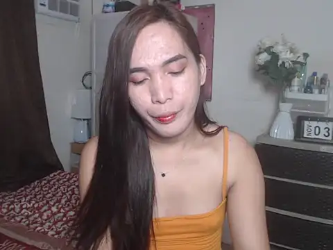 Msyensmith online show from November 3, 2025, 4:58 am