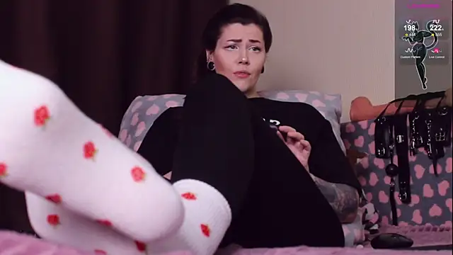 Luna Blake online show from December 11, 2024, 4:20 pm