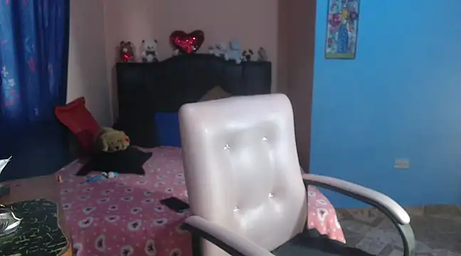 Snapshot of milfeddy_ chatting on February 10, 2025, 9:25 pm milfeddy online show from February 10, 2025, 9:25 pm