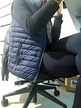 Snapshot of AmGuy23 chatting on January 23, 2025, 12:52 pm AmGuy23 online show from January 23, 2025, 12:52 pm