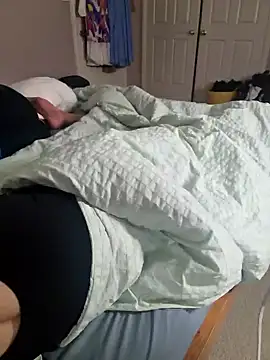 Snapshot of AmGuy23 chatting on January 27, 2025, 2:13 pm AmGuy23 online show from January 27, 2025, 2:13 pm