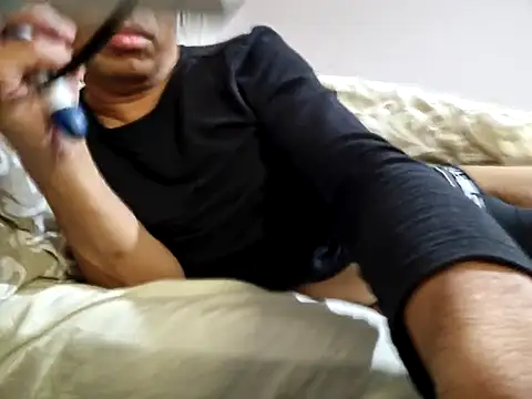 Snapshot of AmGuy23 chatting on March 8, 2025, 4:28 pm AmGuy23 online show from March 8, 2025, 4:28 pm