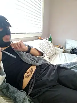 Snapshot of AmGuy23 chatting on September 18, 2025, 5:20 am AmGuy23 online show from September 18, 2025, 5:20 am