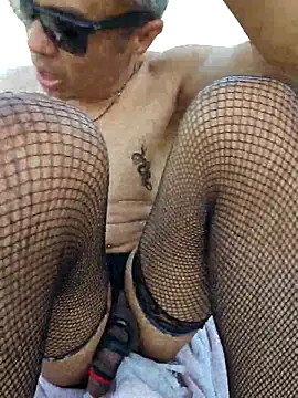 Snapshot of AmGuy23 chatting on December 3, 2025, 8:45 am AmGuy23 online show from December 3, 2025, 8:45 am