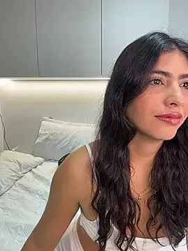 Gaby zahir  online show from November 12, 2025, 9:53 am