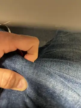 KielerMen online show from April 16, 2026, 2:23 am