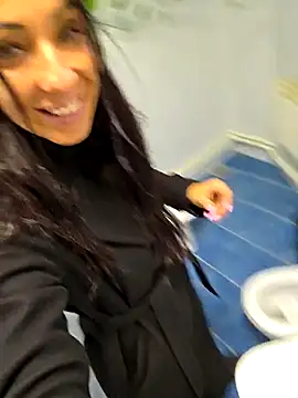 LeticiaWoods online show from October 9, 2025, 12:58 pm