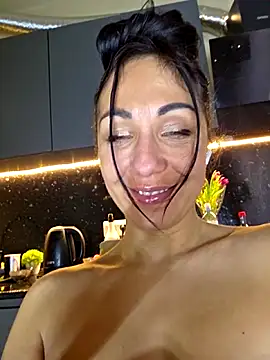 LeticiaWoods online show from March 23, 2026, 8:51 am