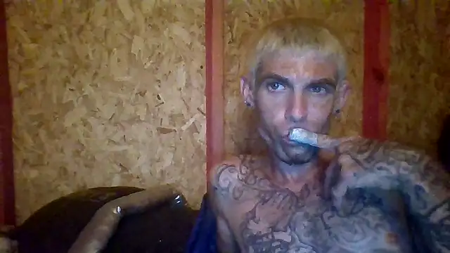 prettyboytatted69 online show from April 18, 2026, 4:49 am