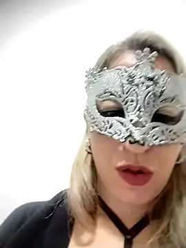 Snapshot of Copazzasoft chatting on November 28, 2025, 10:18 am Copazzasoft online show from November 28, 2025, 10:18 am