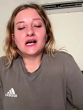 MileySummer online show from December 1, 2024, 4:29 pm