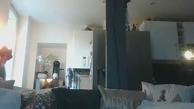 lololaland online show from November 30, 2025, 2:54 pm