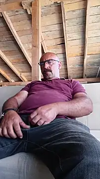 masculine bear daddy online show from June 17, 2026, 3:46 pm