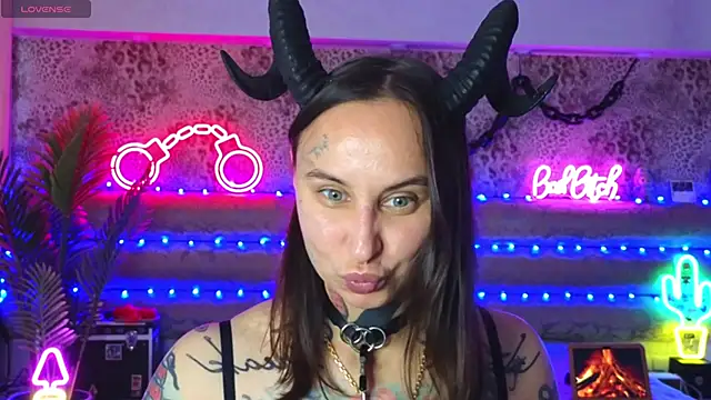 Snapshot of Cool_Freak_ chatting on May 15, 2026, 10:00 am Cool Freak online show from May 15, 2026, 10:00 am