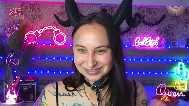 Snapshot of Cool_Freak_ chatting on June 5, 2026, 10:10 am Cool Freak online show from June 5, 2026, 10:10 am