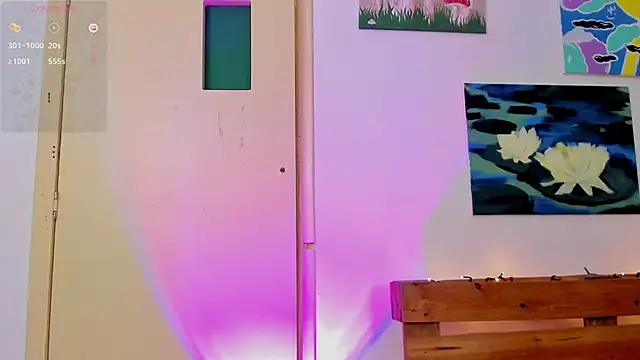 Snapshot of NanaRott chatting on December 10, 2024, 9:11 pm NanaRott online show from December 10, 2024, 9:11 pm