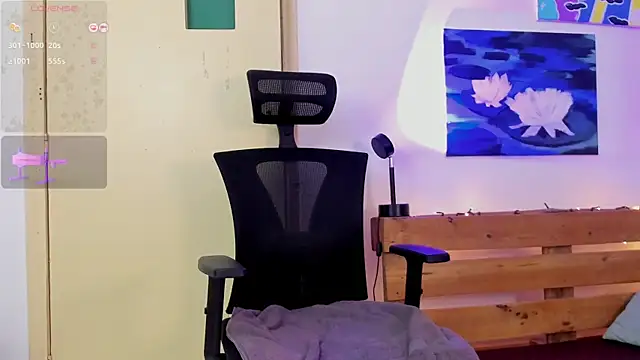 Snapshot of NanaRott chatting on December 11, 2024, 3:02 am NanaRott online show from December 11, 2024, 3:02 am