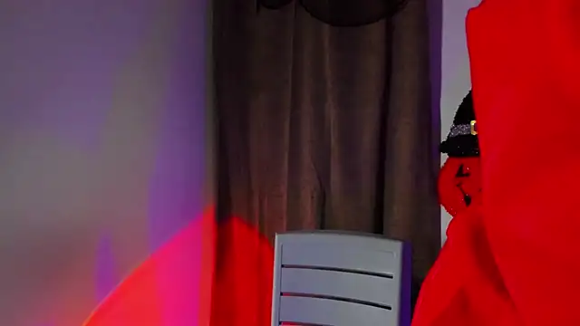 Snapshot of NanaRott chatting on October 23, 2025, 10:41 pm NanaRott online show from October 23, 2025, 10:41 pm