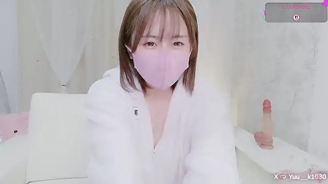 Snapshot of Yuu__k chatting on October 27, 2025, 3:05 pm Yuu k online show from October 27, 2025, 3:05 pm