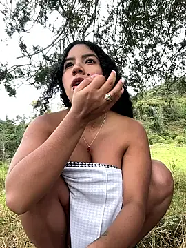 Snapshot of serena_willow chatting on November 13, 2025, 3:55 pm serena willow online show from November 13, 2025, 3:55 pm