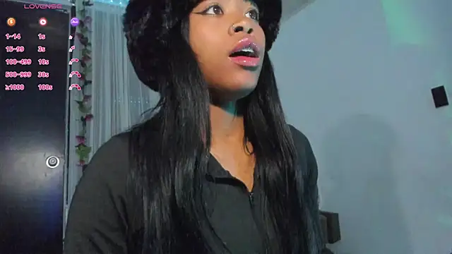 Snapshot of Mia_damm chatting on March 19, 2025, 3:41 am Mia damm online show from March 19, 2025, 3:41 am