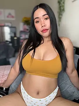 Snapshot of JazzieXo chatting on January 14, 2025, 8:37 pm JazzieXo online show from January 14, 2025, 8:37 pm