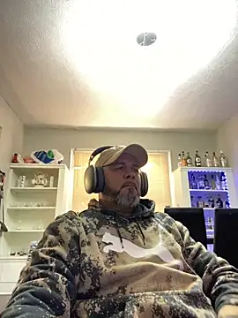 Cristian-Brayan online show from October 27, 2025, 4:11 pm