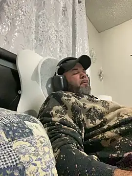 Cristian-Brayan online show from October 31, 2025, 12:17 pm