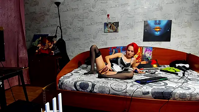 Snapshot of KagamiTayga chatting on February 5, 2026, 2:49 am KagamiTayga online show from February 5, 2026, 2:49 am