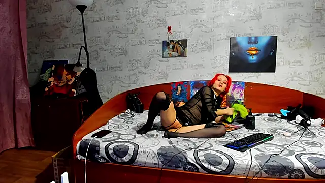 Snapshot of KagamiTayga chatting on February 6, 2026, 2:49 am KagamiTayga online show from February 6, 2026, 2:49 am