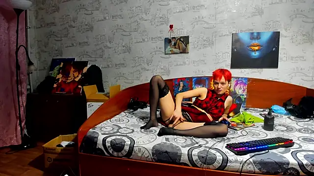 Snapshot of KagamiTayga chatting on March 1, 2026, 2:46 am KagamiTayga online show from March 1, 2026, 2:46 am