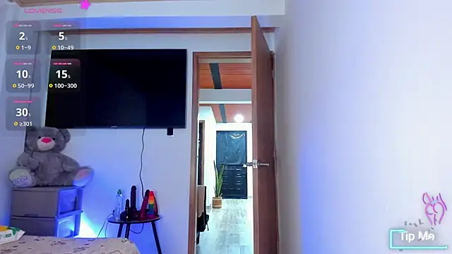 Snapshot of iriss_25 chatting on October 28, 2025, 11:03 am iriss 25 online show from October 28, 2025, 11:03 am