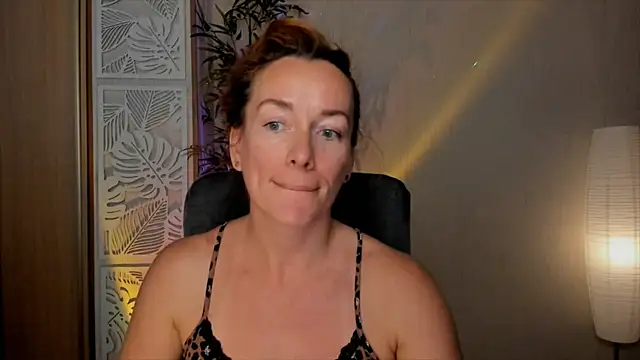 RebeccaMartinez online show from July 6, 2026, 10:56 am