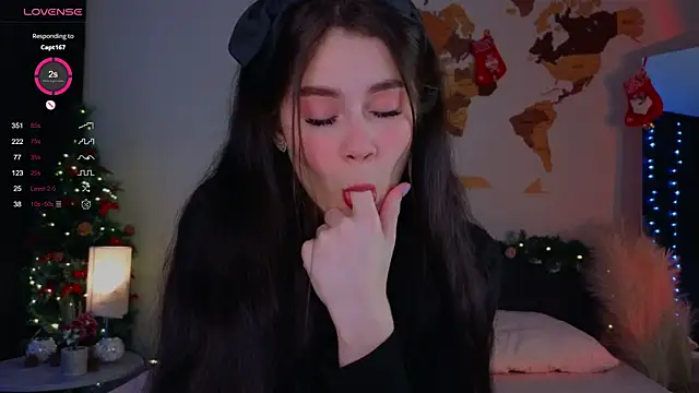 AuroraMari online show from January 7, 2025, 12:45 am