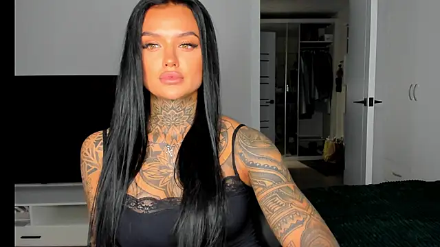 Snapshot of pantera_flashh chatting on September 23, 2025, 11:41 pm pantera flashh online show from September 23, 2025, 11:41 pm