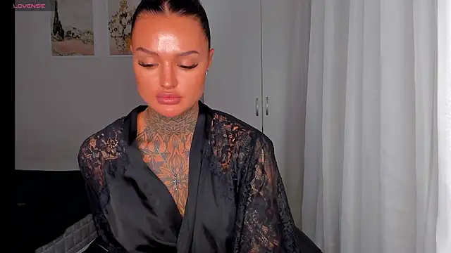 Snapshot of pantera_flashh chatting on November 11, 2025, 9:26 pm pantera flashh online show from November 11, 2025, 9:26 pm