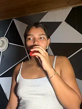 emilyharber online show from October 7, 2025, 7:44 pm