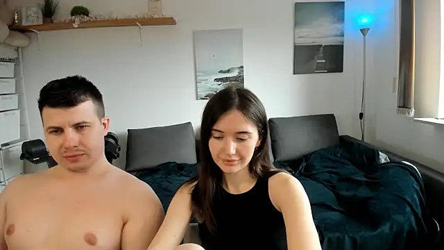 PollyFlame online show from March 18, 2025, 10:36 am