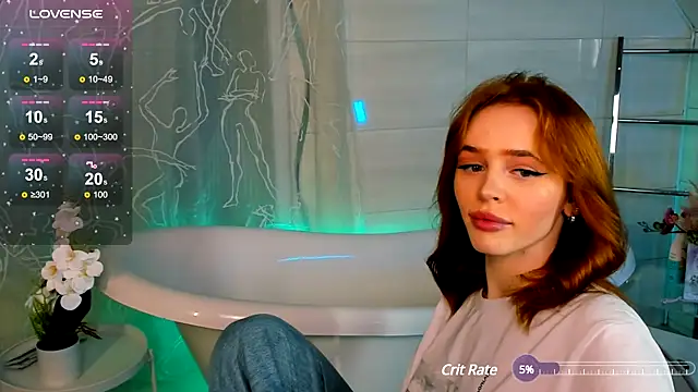 Snapshot of Phoenix_Margo chatting on February 21, 2025, 2:39 am Phoenix Margo online show from February 21, 2025, 2:39 am