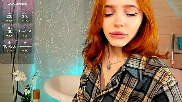 Snapshot of Phoenix_Margo chatting on March 4, 2025, 2:27 am Phoenix Margo online show from March 4, 2025, 2:27 am