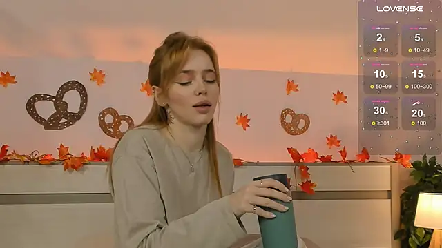 Snapshot of Phoenix_Margo chatting on September 18, 2025, 3:08 am Phoenix Margo online show from September 18, 2025, 3:08 am