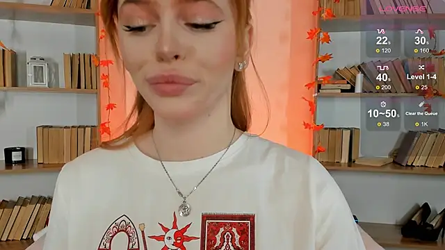 Snapshot of Phoenix_Margo chatting on October 5, 2025, 3:27 am Phoenix Margo online show from October 5, 2025, 3:27 am