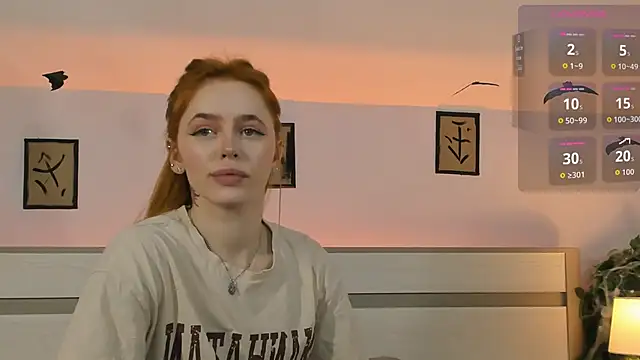 Snapshot of Phoenix_Margo chatting on October 27, 2025, 3:43 am Phoenix Margo online show from October 27, 2025, 3:43 am