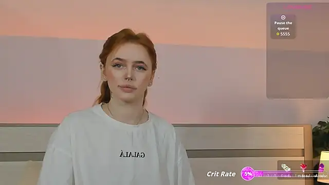 Snapshot of Phoenix_Margo chatting on December 4, 2025, 3:27 am Phoenix Margo online show from December 4, 2025, 3:27 am