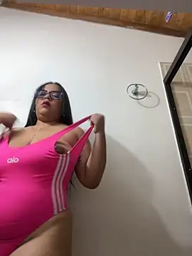 Snapshot of Anasofialu chatting on September 15, 2025, 6:08 pm Anasofialu online show from September 15, 2025, 6:08 pm