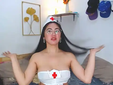 Snapshot of XJuanitaBananaX chatting on January 6, 2026, 11:03 am XJuanitaBananaX online show from January 6, 2026, 11:03 am